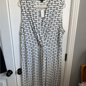 Banana Republic Sleeveless Blue & White Printed Wrap-Front Dress